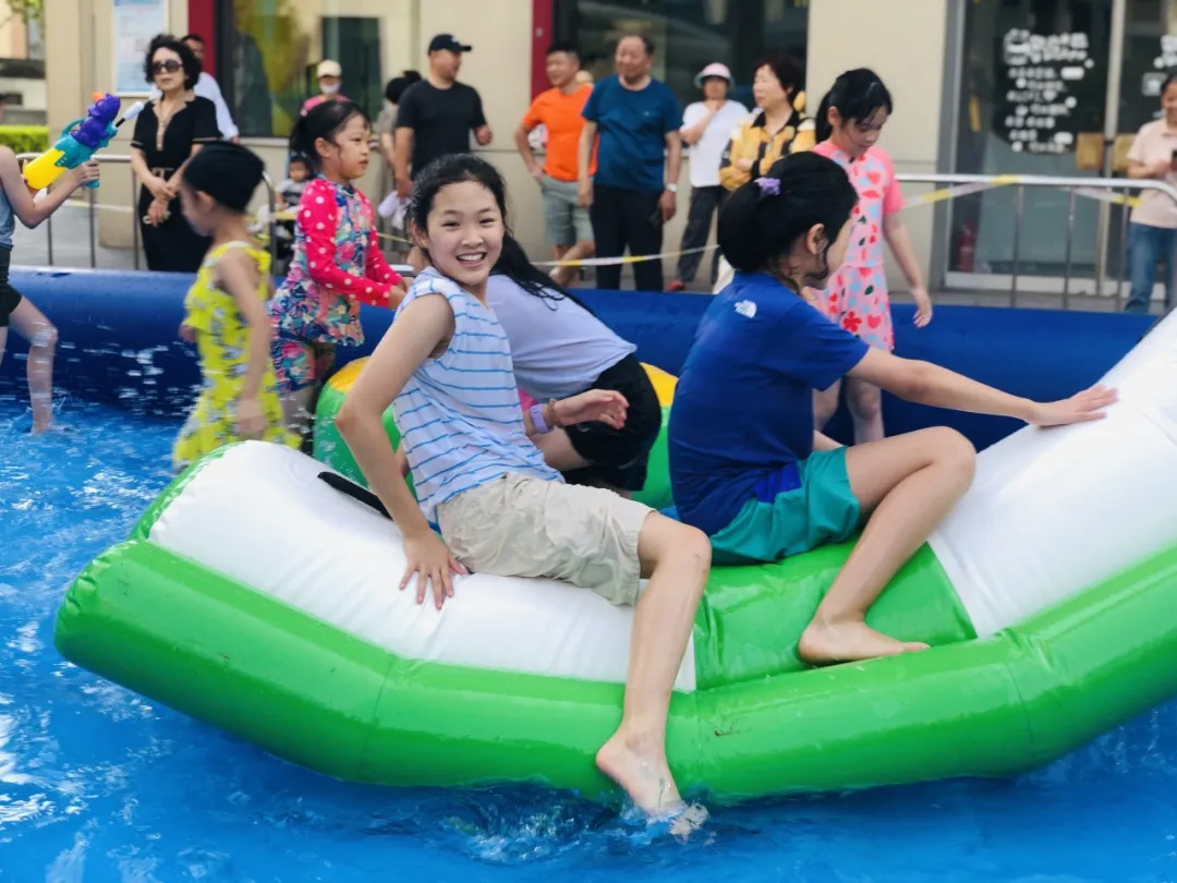 Hello，少年们！快来迎接你的多彩假期！