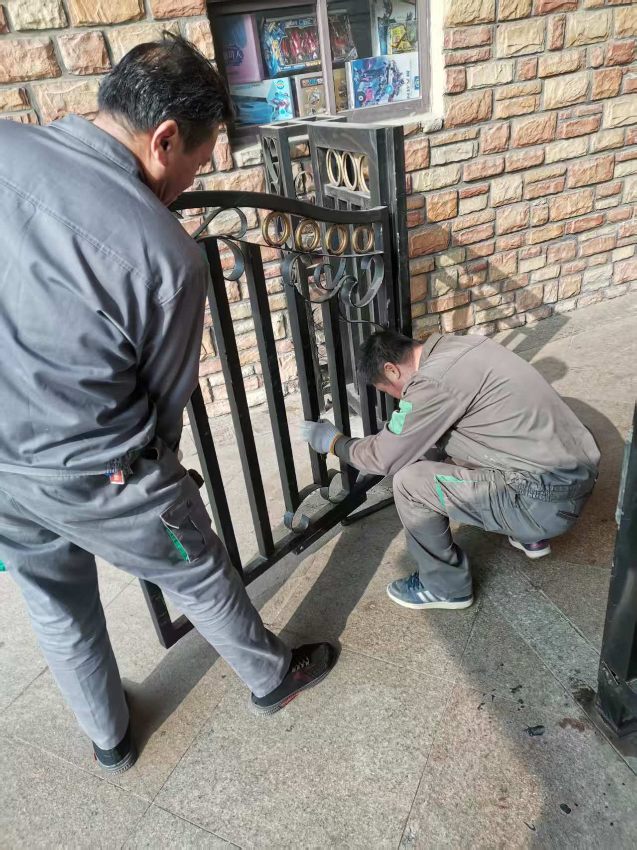 「早C晚A」，物业人竟然这样解读...